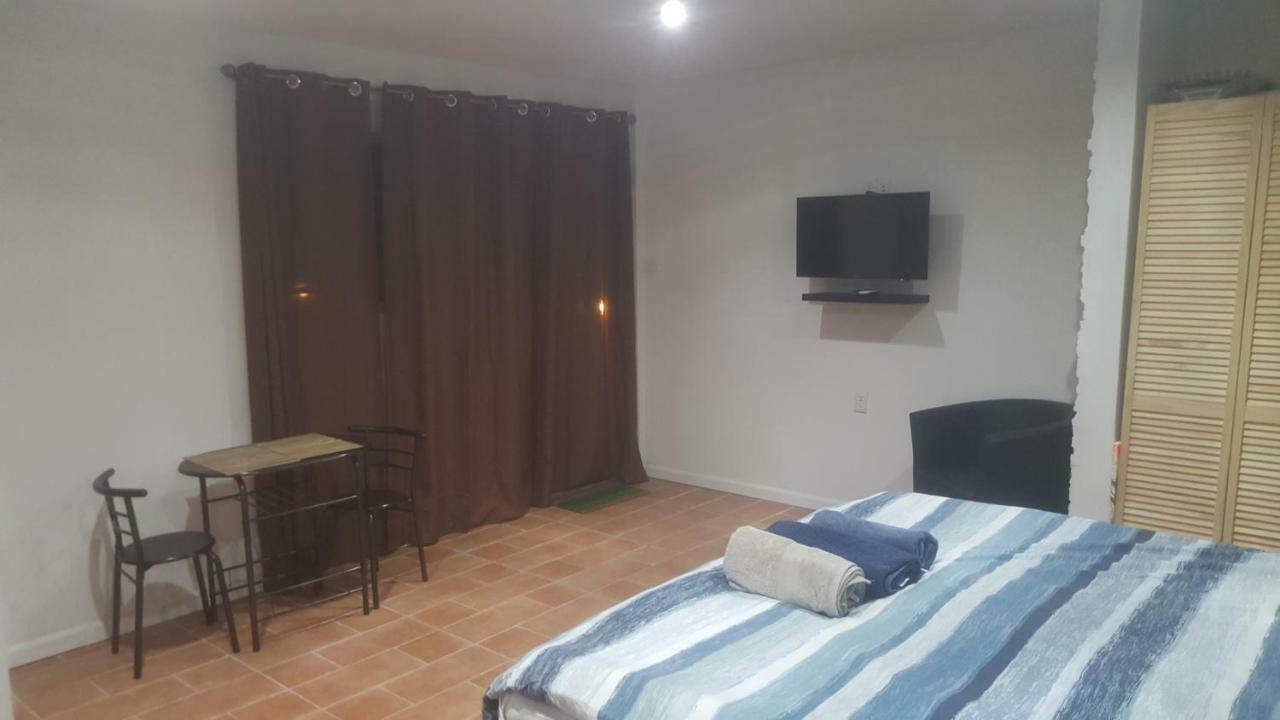 וילמסטאד Studios With Beautiful Sea View מראה חיצוני תמונה
